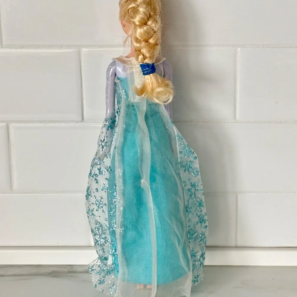 Disney queen elsa